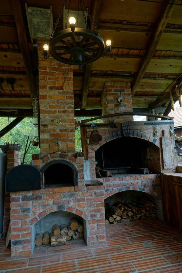 Villa Dorina Hiza Karlovac Exterior foto