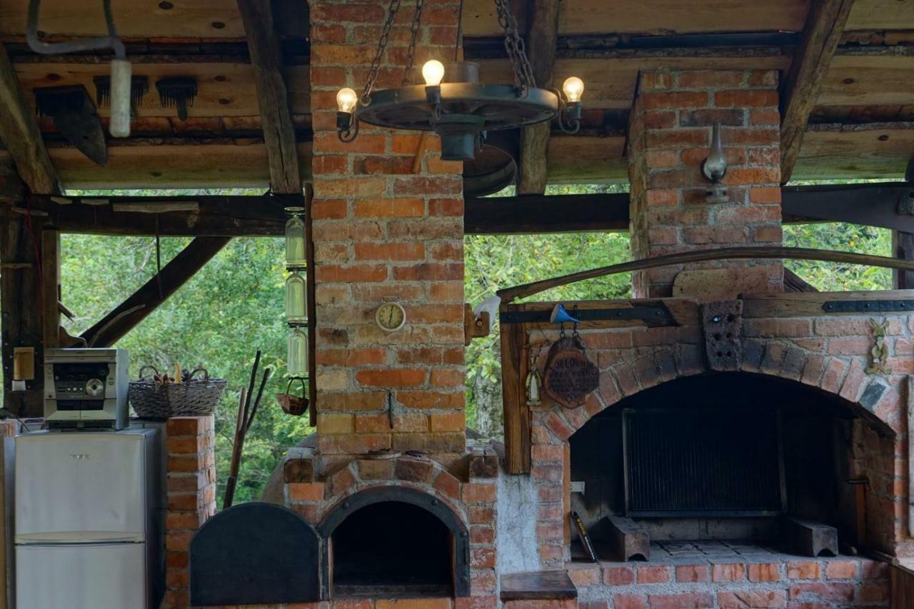 Villa Dorina Hiza Karlovac Exterior foto